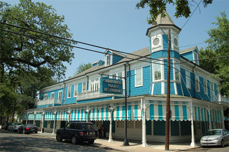 Garden District Free Walking Tour