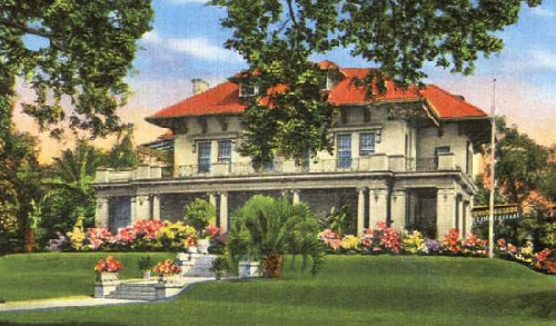 A vintage postcard of the Library from around the time of it's donation to the city.