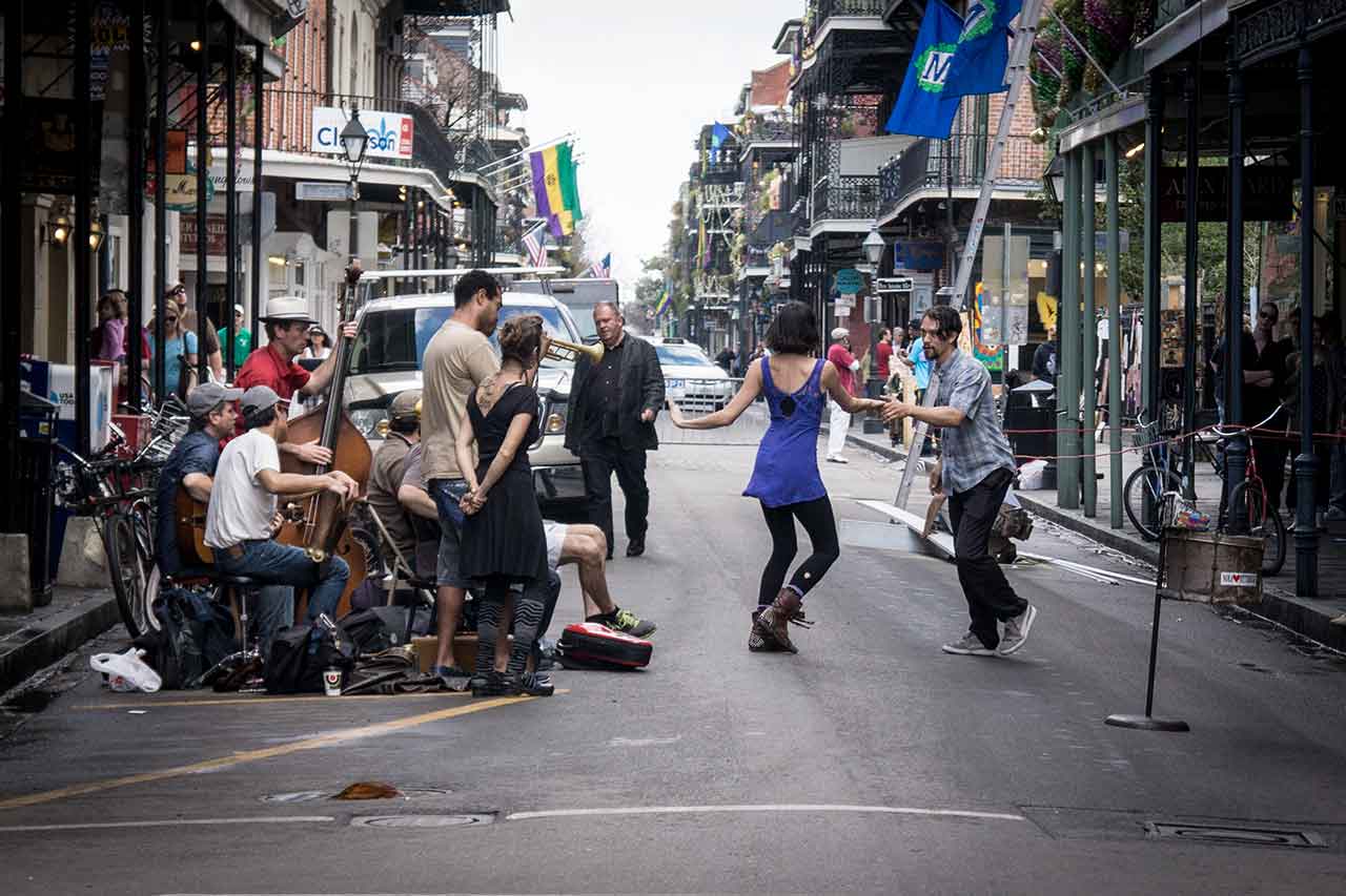 dancing-people Free Things to do