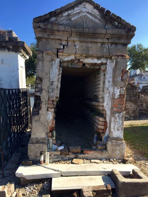 st louis cemetery