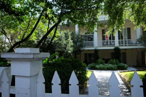 Free Garden District Tour