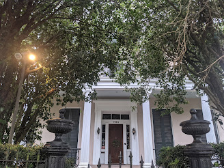 Free Garden District Tour