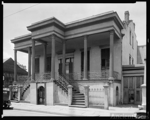 Free self Guide walking tour